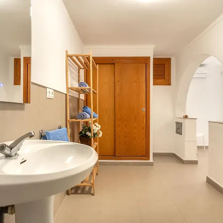 Clara-6 By Interhome Apartman Cala de Sant Vicenc